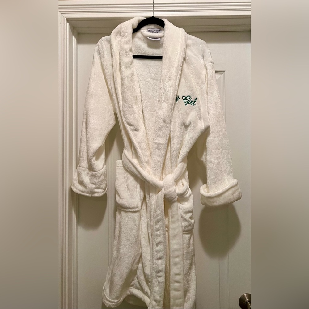 Brand new never worn plush robe